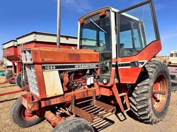 Main image International Harvester 1086